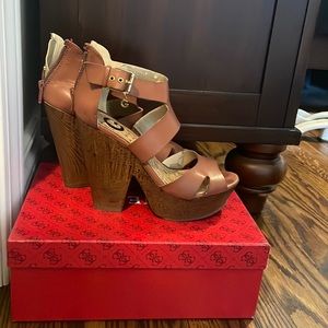 guess shoes, size 6, good condition